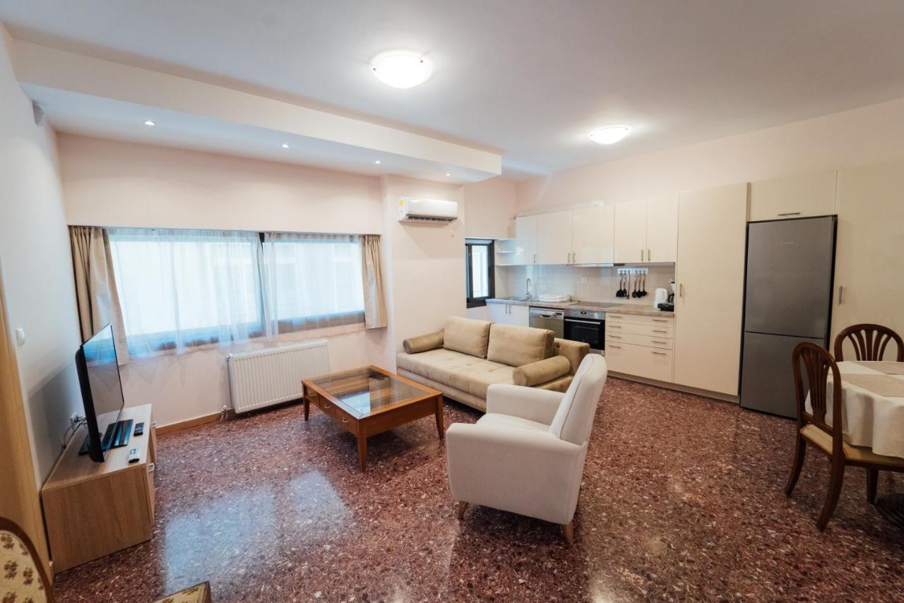 Luxury Apartment In Plaka - Acropolis Atene Esterno foto